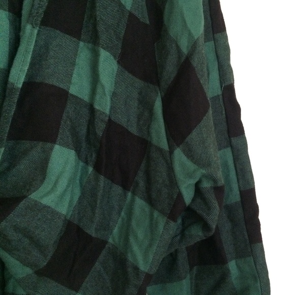 Urban Outfitters Flannel Green VNeck High Low Crop - Picture 6 of 6